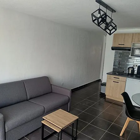 Micro Maison, Refait A Neuf, Spacieux, Agreable